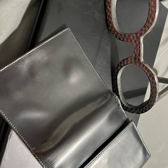 Salvatore Ferragamo Wallet Purse Ganchini. Gun metal color. - Picture 5 of 9